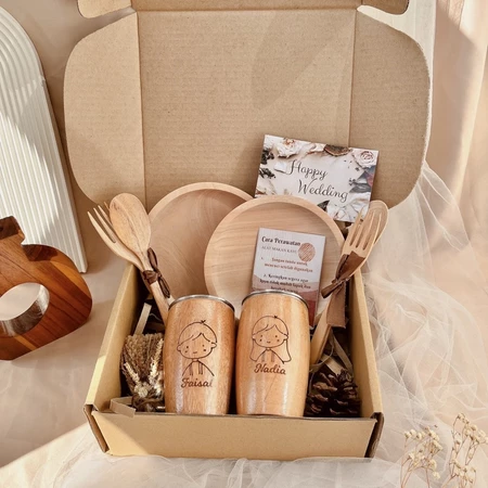 Kawaii series 2 / FREE UKIR GRAFIR  NAMA / Hampers Wedding /hampers lebaran / Kado Pernikahan / Hampers Wedding / Kado Ultah / Kado Wisuda / kado Natal / Hampers Ultah / Hampers Unik /  Wedding Gift / Kado Birthday / Kado natal / Parcel / Kado Lebaran