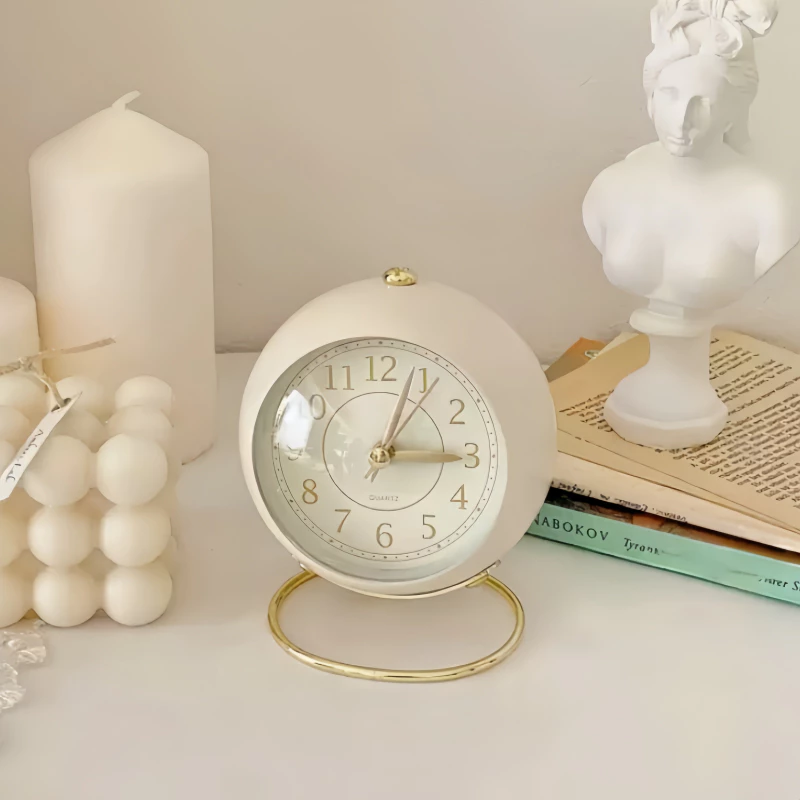 AQING | Jam Weker Meja Belajar Alarm Aesthetic Retro Style Elegan Vintage Premium Lengkap Dengan Lampu Tidur/Jam Alarm Yang Lucu